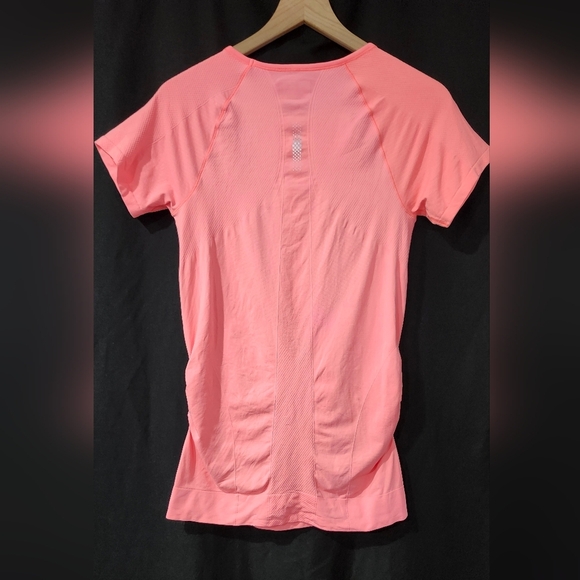 Athleta Womens Finish Fast Tee Size M Neon Athletic Train Workout Yoga Run - Picture 7 of 7